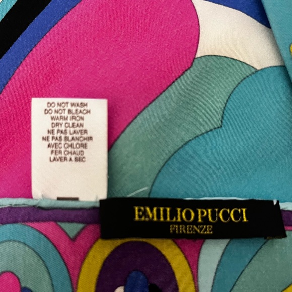 Emilio Pucci Vibrant Silk Scarf With Geometric Print in Purple, Blue, and White - Picture 11 of 11